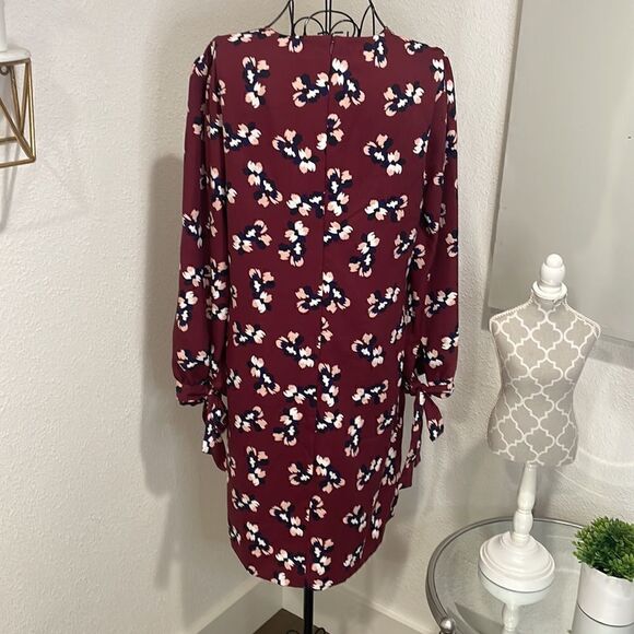 BANANA REPUBLIC Factory Burgundy Floral Dress size 10 - Picture 7 of 9